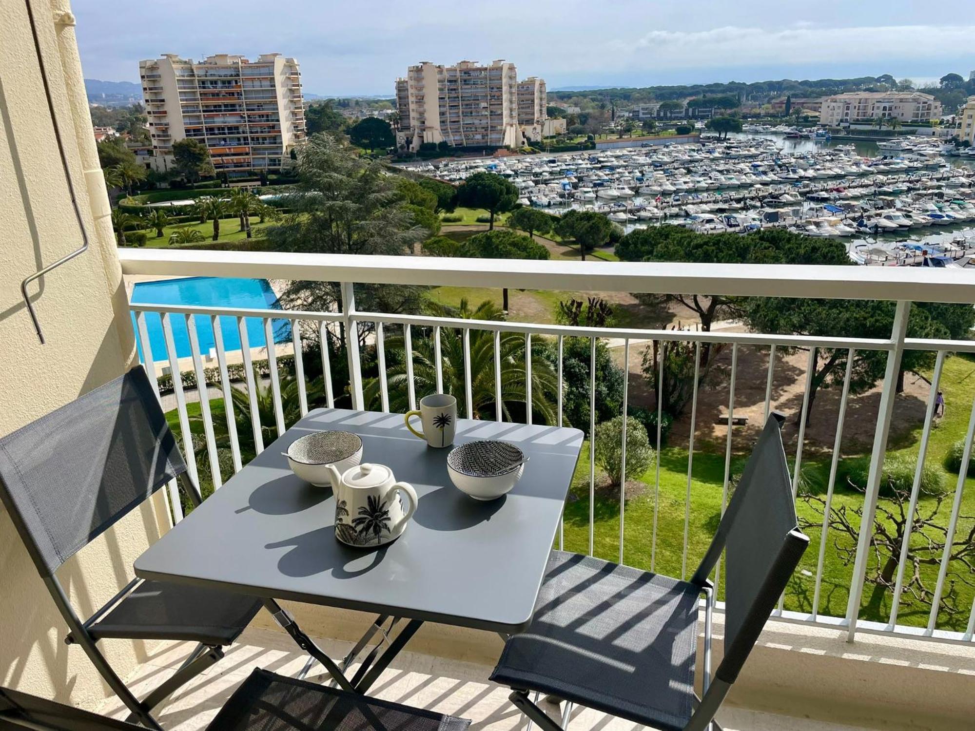 Studio Avec Vue Sur Marina Et Mer - 2 Adultes Et 1 Enfant Maximum Mandelieu Exterior foto