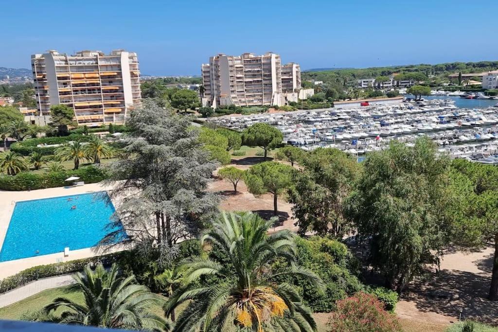 Studio Avec Vue Sur Marina Et Mer - 2 Adultes Et 1 Enfant Maximum Mandelieu Exterior foto